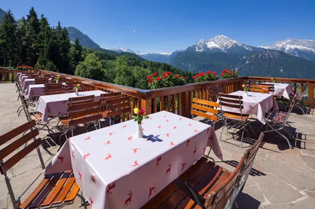 Restaurant Café Graflhöhe "Windbeutelbaron"