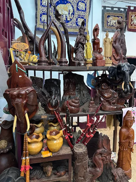 Night market handicrafts laos ເຄື່ອງຫັດຖະກໍາ,ເກາະສະຫຼັກ