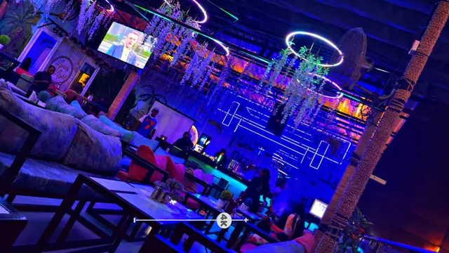 BILLS RESTAURANT AND ROOFTOP LOUNGE