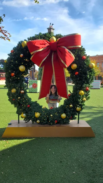 Mayor Vera Calvin Plaza