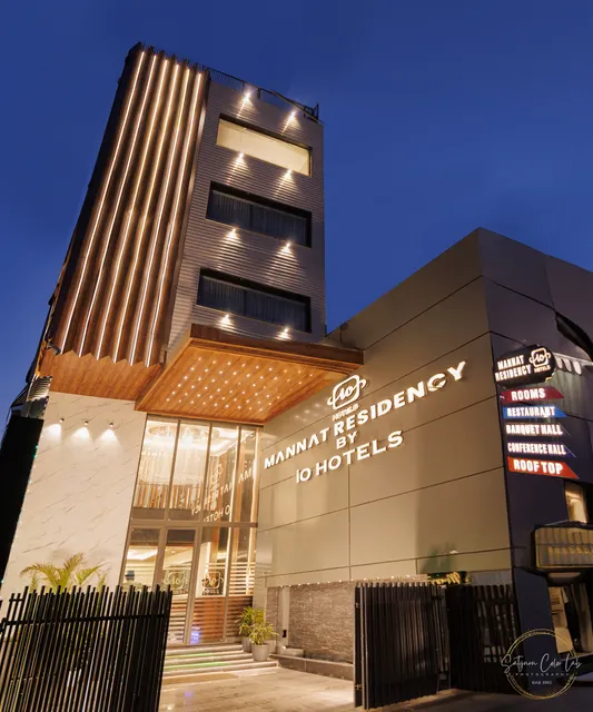 Hotel Mannat Residency by iO Hotels