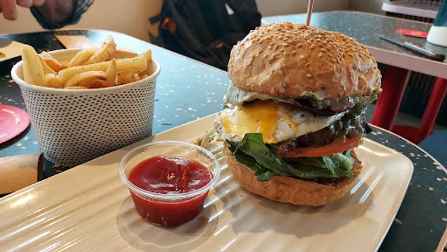 Grill'd Burgers - Bondi Beach