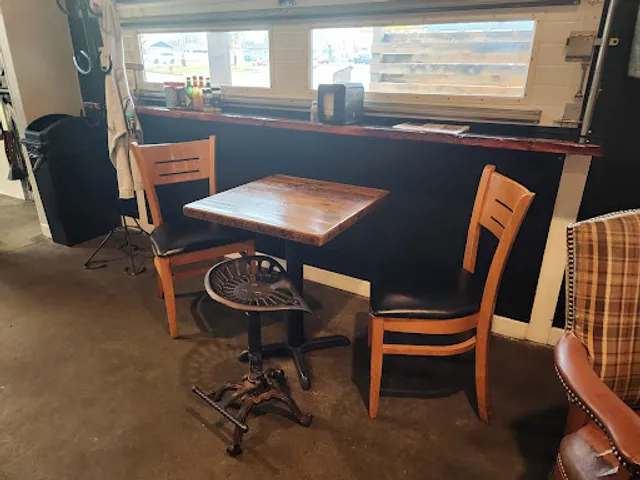 Black Cow Eats & Drinks