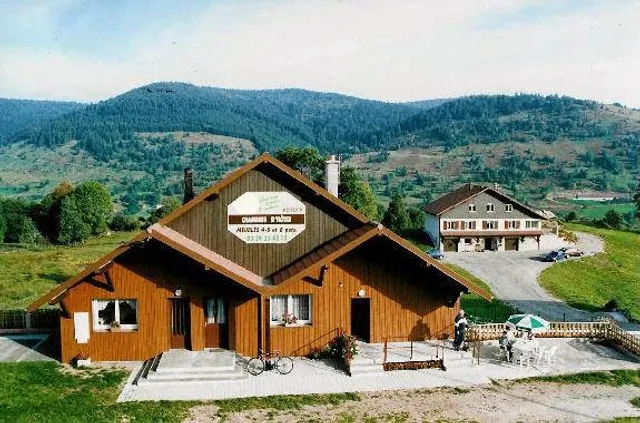 Gites et chambes d'hôtes "Les chantenées"