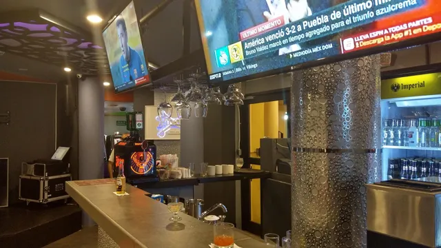 Pirates Bar & Grill Pirates