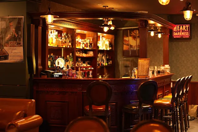 El Baron - Whiskey & Cigar Lounge