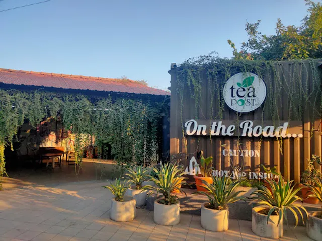 Tea Post - A Place to Talk