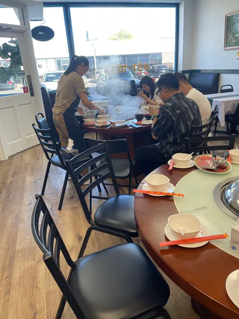 黑天鹅湘菜公司