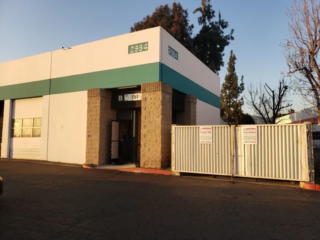 Reese's Vintage Pieces