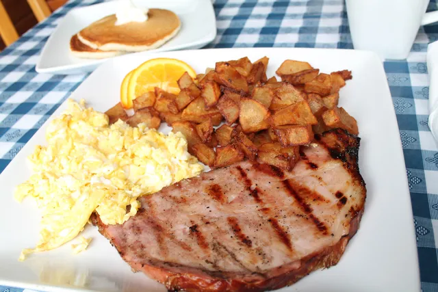 Rivers Eagle Bar & Grill