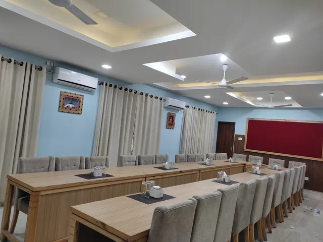 Diyalo Foodland Restaurant & Banquet Chitwan Pvt Ltd