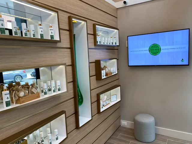 Uni K Wax Studio | Williamsburg