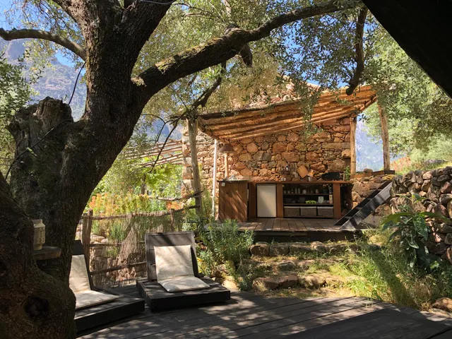 Location gîtes accès rivière séjour insolite Holiday rental , proche calanque de piana - Corse du Sud Ungewöhnlicher Aufenthalt Südkorsika