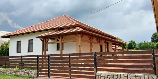 Tök-éj Vendégház