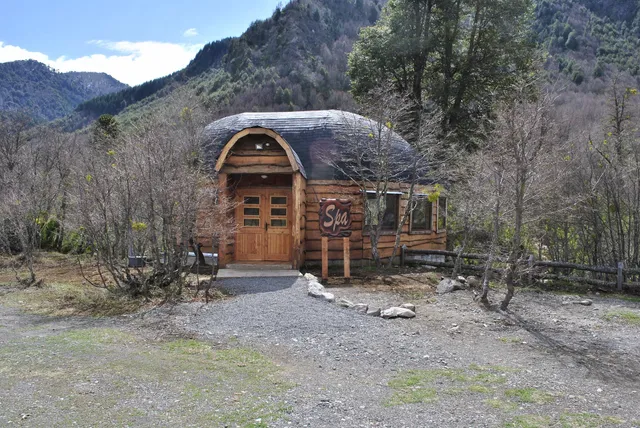 Parque Amavida / Cabañas y Restaurant Malalcahuello