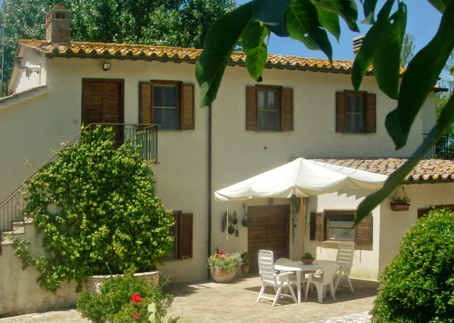 Bed and Breakfast Casale Isorella