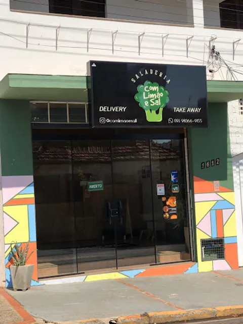 Saladeria Com Limão e Sal