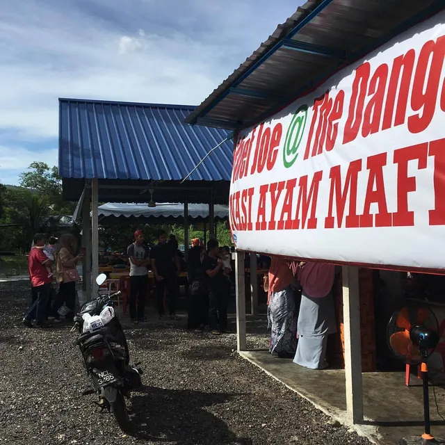 Nasi Ayam Mafia Dine-In & Drive-Thru Sepang
