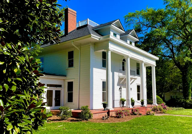 Magnolia Manor Inn & Events