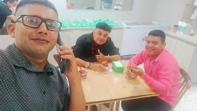 Dom açaí metrópole