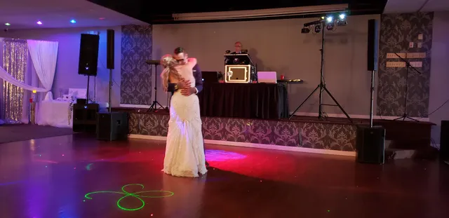 Snowville Plaza Shopping Center