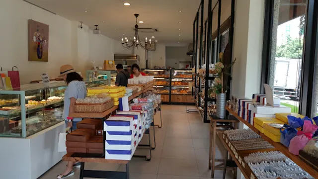 RT Baker House Zhubei Store