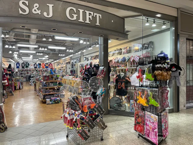 S&J GIFT