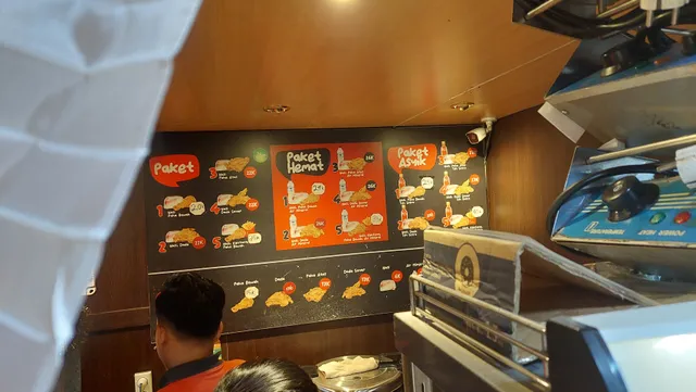 Mc Chicken Stasiun Tugu Yogyakarta.