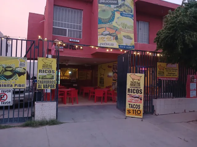 Tacos De La Abuelita Cochinita Pibil