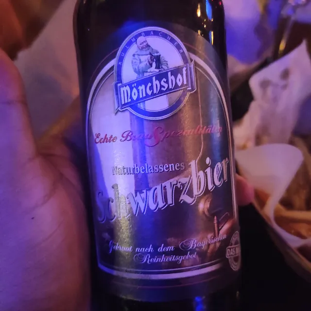 Bar/Club "El último Schott"