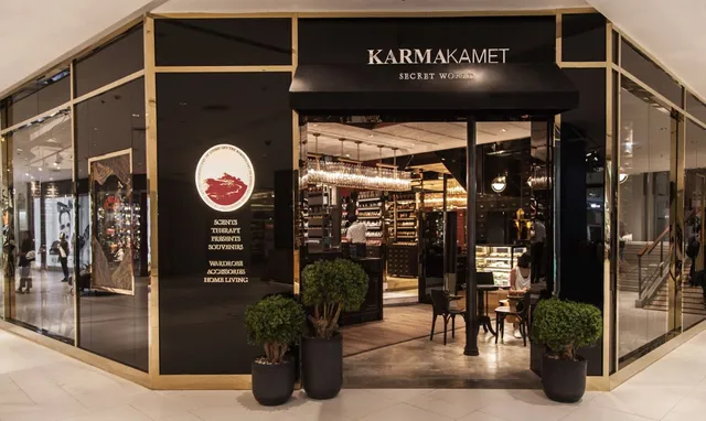 Karmakamet Central World