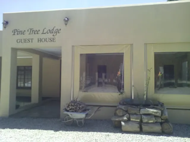 Pine Tree Lodge Guest House