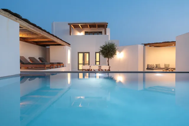 Alio Naxos Luxury Suites