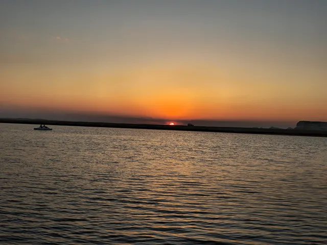 جزيرة وعين فطناس