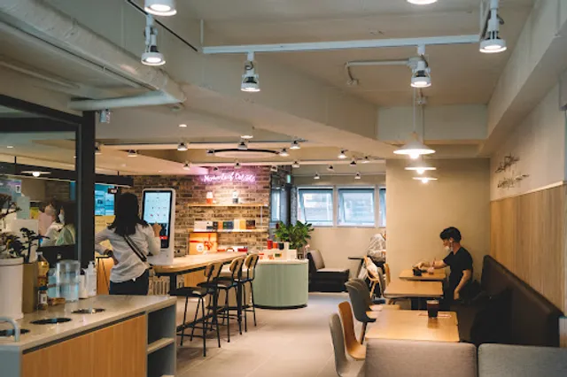 할리스 고덕그라시움후문점