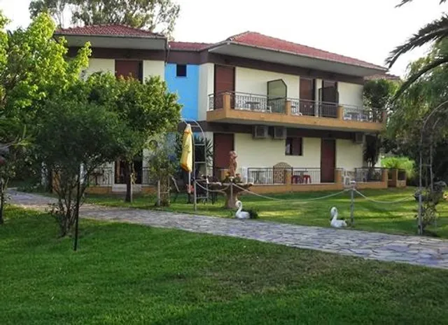 LEFKADIOS HERN STUDIOS