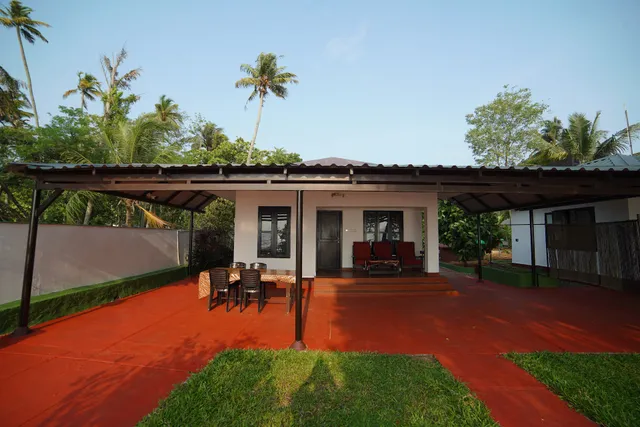 ILLIKKALAM Lakeside Cottages