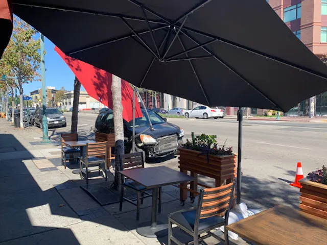 Rob Ben’s Restaurant & Lounge