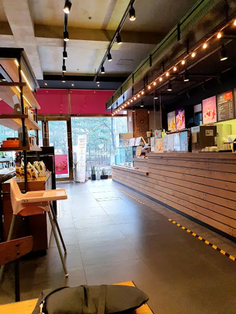 투썸플레이스 화성동탄나루점