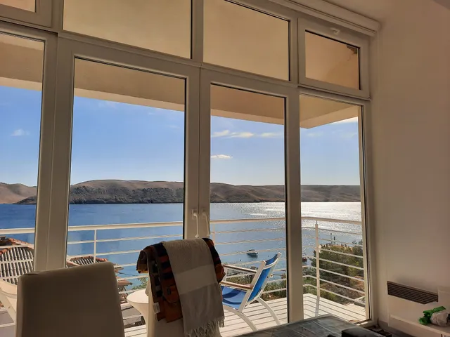 Apartments, Put Mula 4