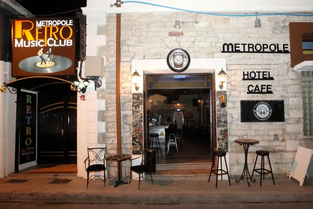 Metropole Hotel