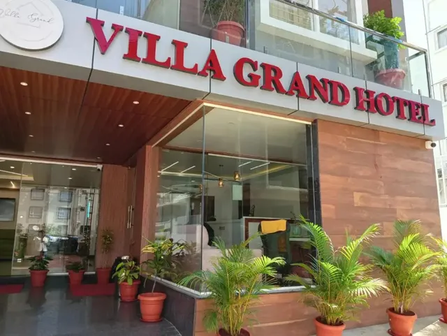 Villa Grand Hotel| Near Kempegowda international airport