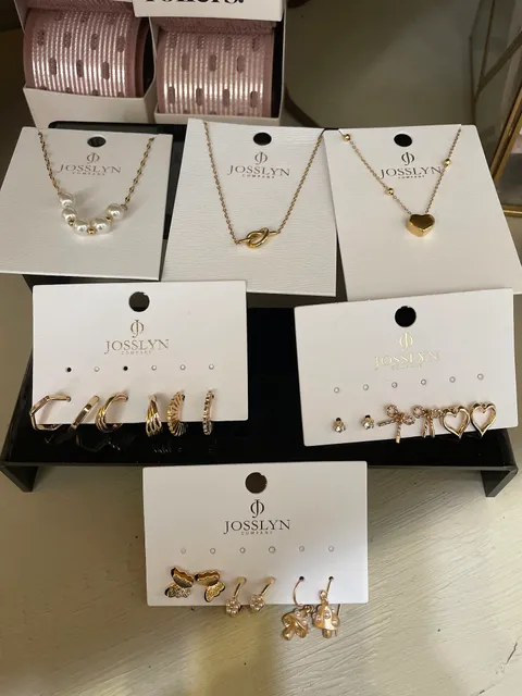 Kharma Salon & Boutique