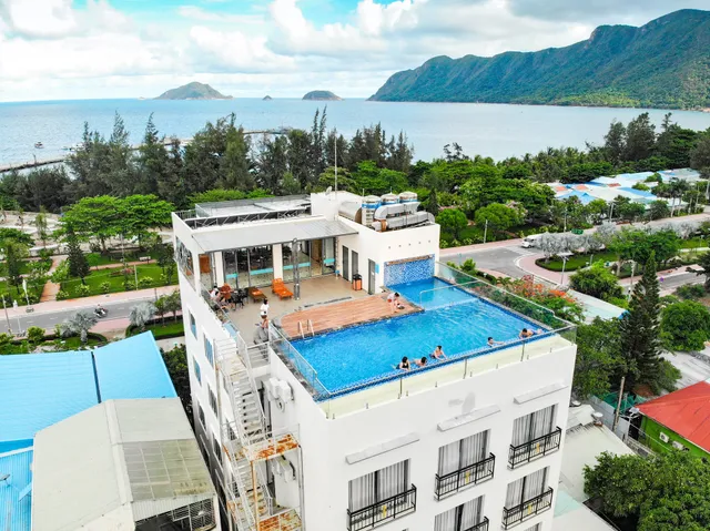 Con Son Blue Sea Hotel