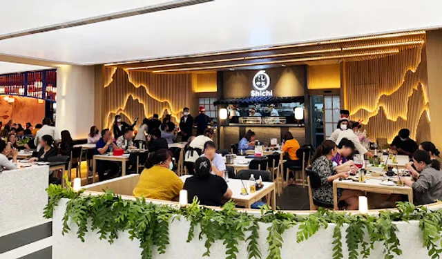 Shichi Central Chidlom