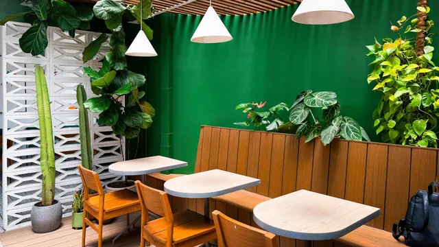 Simple Fresh Eatery & Coffee Bar