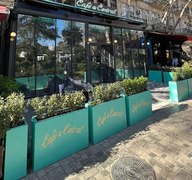 Cafe de Central