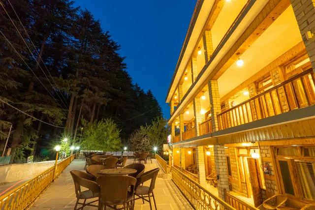 Vivaan Stays- Holiday Home International