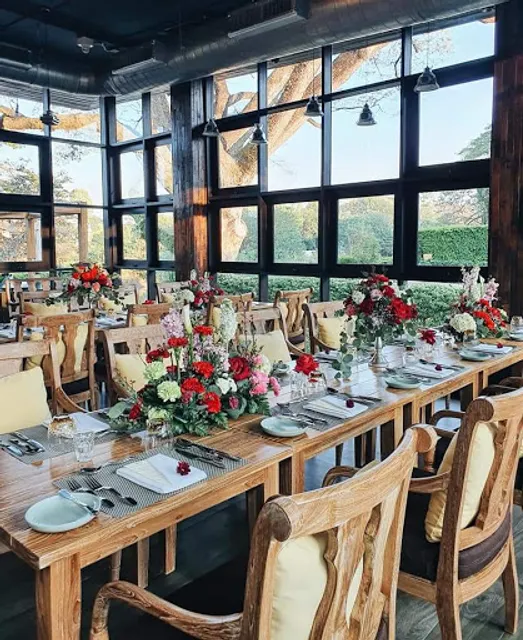 TIME Riverfront Cuisine & Bar (Nanirand Hotel)