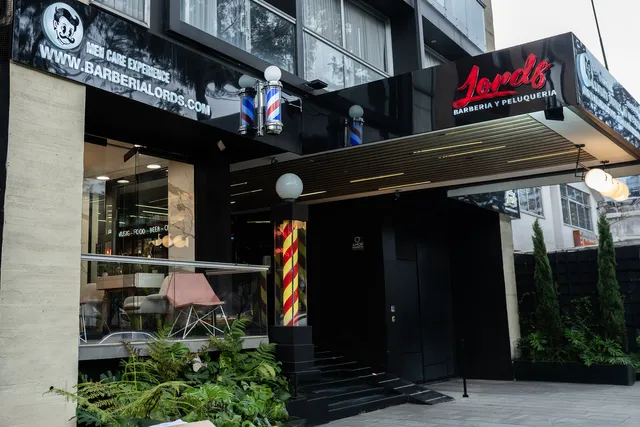 Barberia Lords ® Sucursal Country Club